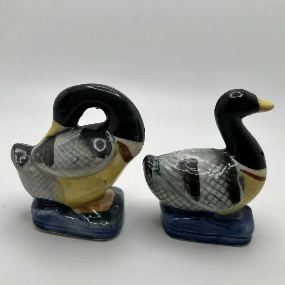 Vintage Duck Salt Pepper Shakers Goose Occupied Japan Ceramic Cork Stoppers Set